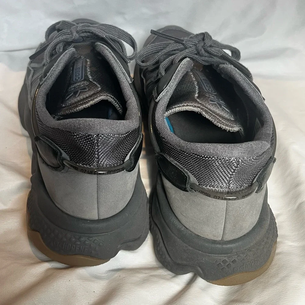 Adidas Original Ozweego Dark Gray Unisex Mens US 11.5